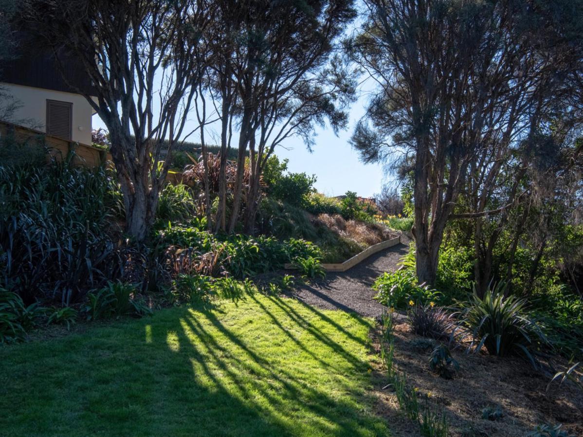 Kotare Point Paradise - Akaroa Holiday Home エクステリア 写真